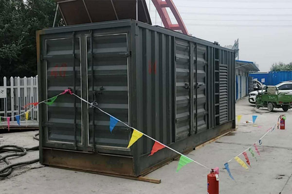 乌鲁木齐发电机租赁空气滤清器多久更换一次?